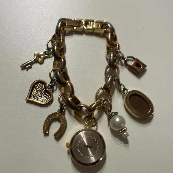 Gold Tone 7 Charms 7β Long Bracelet - Picture 6 of 6